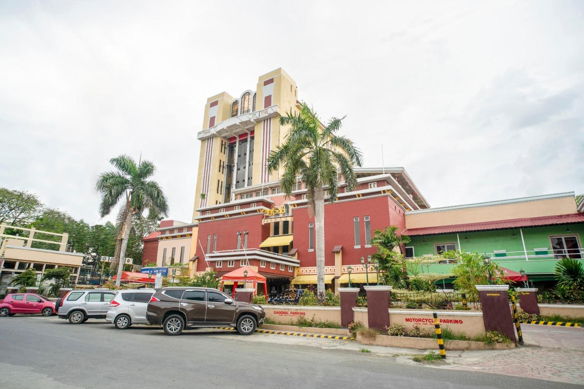 Capital O 460 World Palace Hotel Davao City Exterior foto